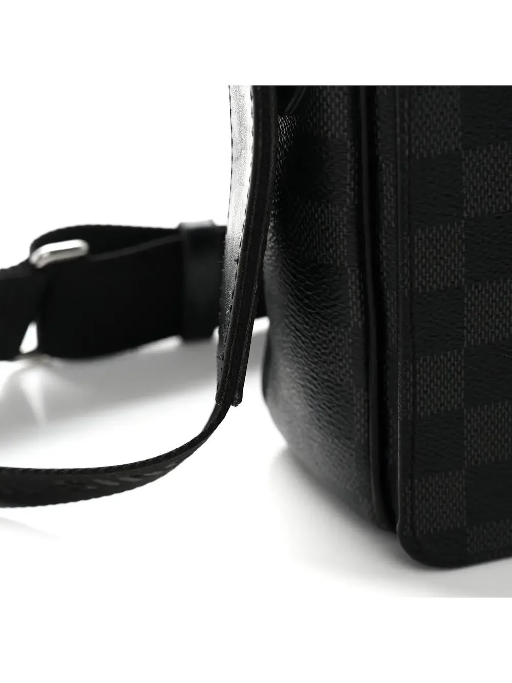 Louis Vuitton Damier Graphite District #339312L10B